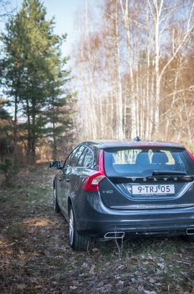 Volvo V60 cena 51800 przebieg: 351507, rok produkcji 2014 z Warszawa małe 631